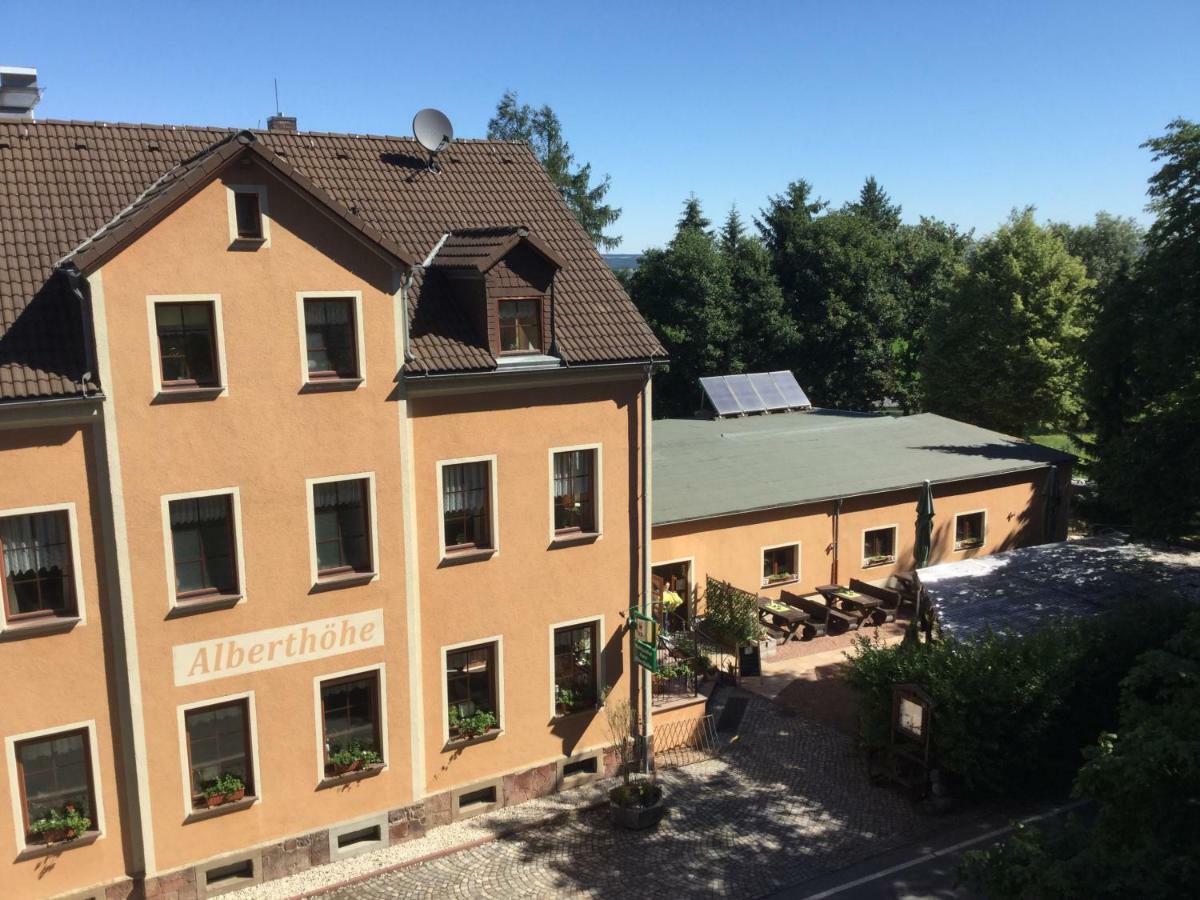 Waldgasthof & Hotel Alberthoehe Lichtenstein  Esterno foto